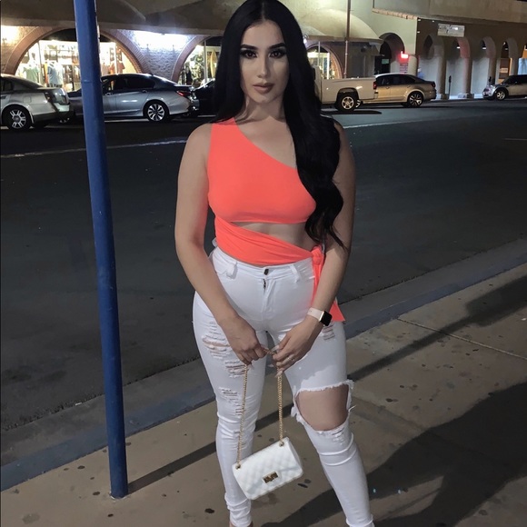 Meet your Posher, Ruby - Picture 1 of 1